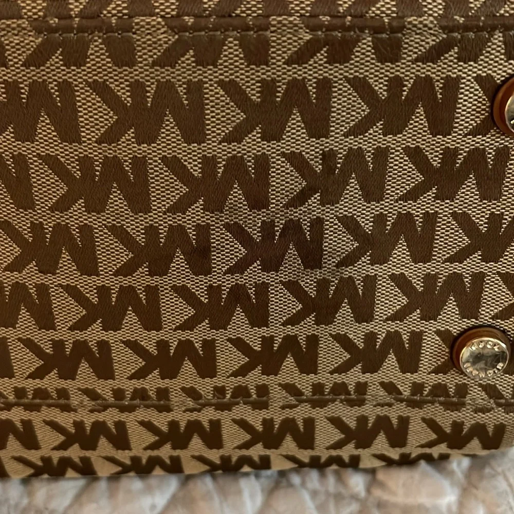 Michael Kors Tan and Brown Signature Tote Satchel - Picture 6 of 12